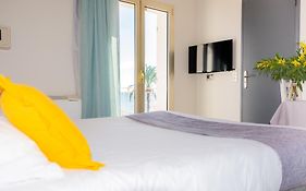 Hotel et Appartements Reine D'Azur